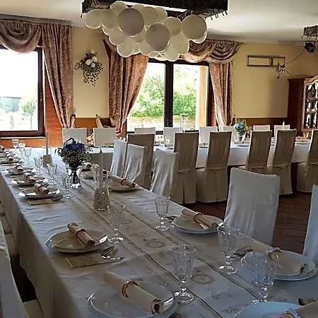 Bed & Breakfast I Saracenska