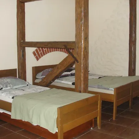 Bed & Breakfast I Saracenska