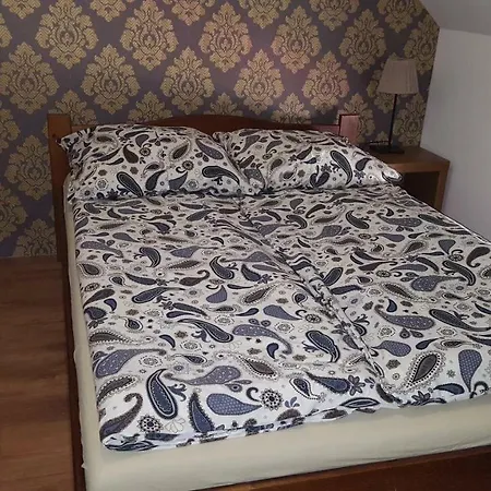 I Saraceńska Nocleg ze śniadaniem *