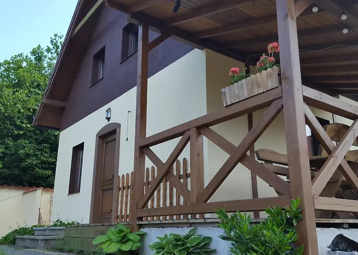 Bed & Breakfast I Saracenska 3*